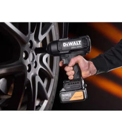 Chave impacto 1/2" 1356 Nm 2bat. 5Ah DCF99MP2T-QW Mclaren