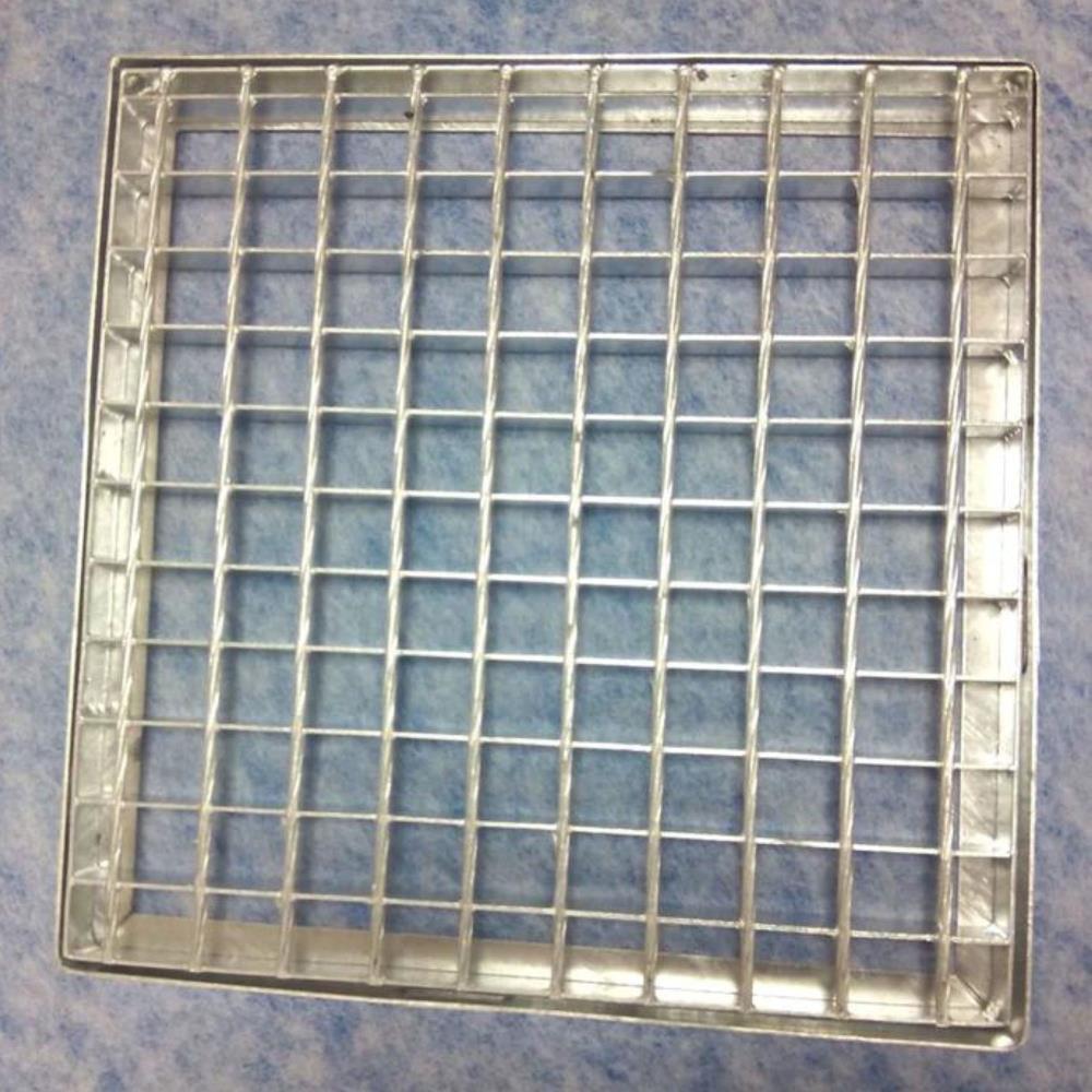 GRELHA GALV C/ARO 30X30